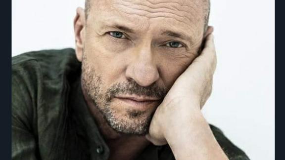 «I tuoi pezzi fanno schifo»: così è iniziata la carriera di Biagio Antonacci