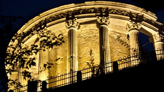 Notturno al parco a Villa Gregoriana, Tivoli,   