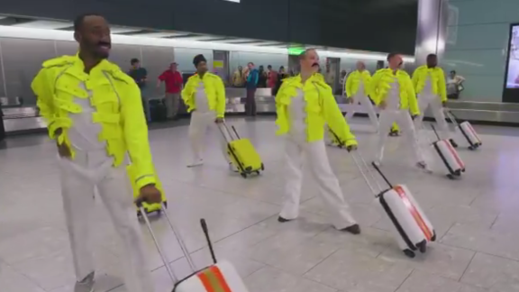 Freddie Mercury: il divertente omaggio dell'aeroporto di Heathrow