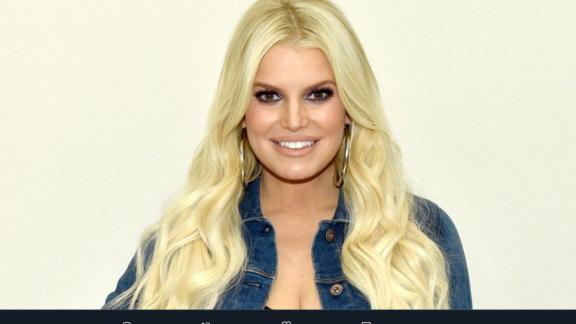 Jessica Simpson di nuovo incinta: l’annuncio via Instagram