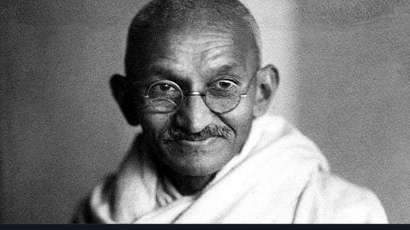 Oggi è la giornata internazionale della nonviolenza:  ecco 7 frasi simbolo di Gandhi