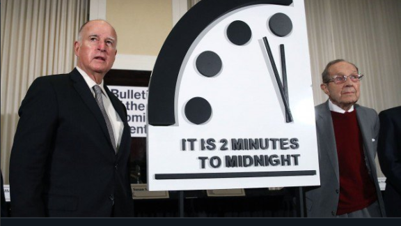 L’Orologio dell’Apocalisse segna 2 minuti alla mezzanotte. Ma di cosa si tratta?