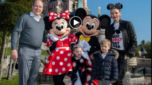 Gemellini di Monaco. Pasqua a Disneyland Paris