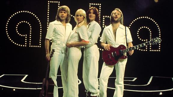 4 maggio 1974: gli ABBA al primo posto in classifica con Waterloo