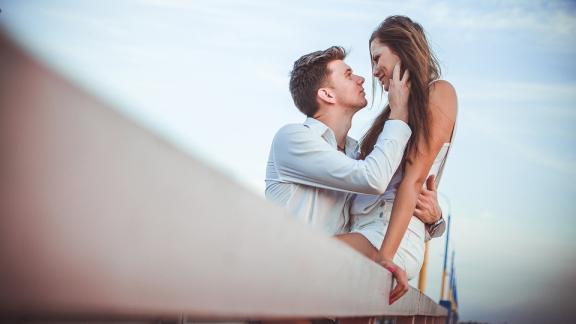 Sexy oroscopo: a giugno si riaccende la passione per tutti i segni!