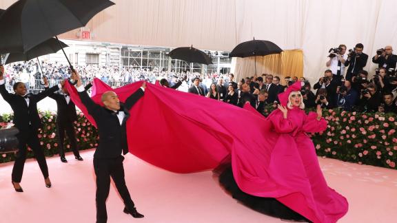 Lady GaGa parla della fine dell'amore con Christian Carino