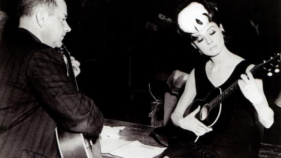 14 giugno 1994: addio a Henry Mancini, autore delle musiche di Colazione da Tiffany