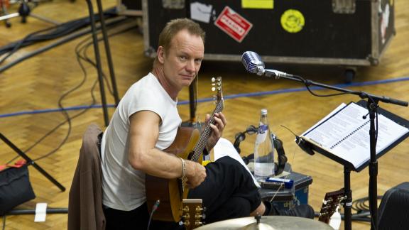 Sting annulla i concerti. Fan preoccupati