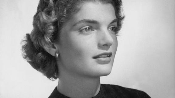 Jackie Kennedy: il mistero del suo tailleur rosa