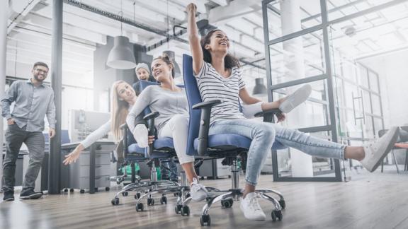 Essere felici al lavoro è diventata una priorità e non deve essere sottovalutata