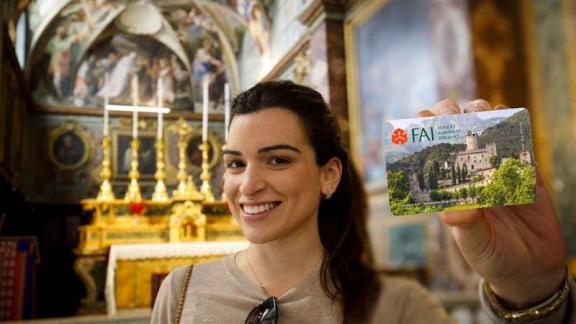 Regala l'iscrizione al FAI