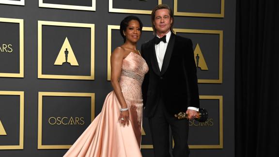 Donald Trump se la prende con Brad Pitt: è un saputello