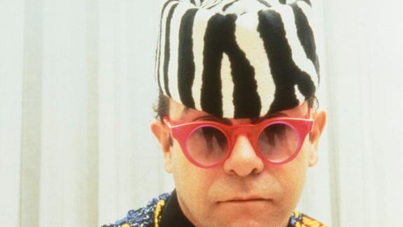 Elton John, buon compleanno!
