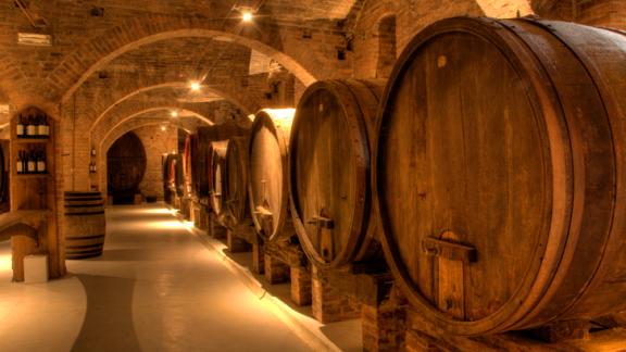 Asta da record in Italia per una bottiglia di vino