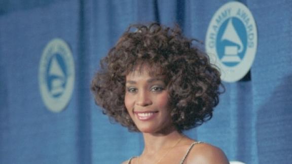 14 dicembre: Saving All My Love For You di Whitney Houston al primo posto in classifica