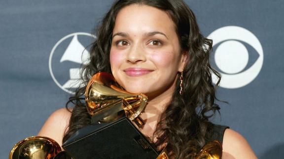 23 febbraio: Norah Jones trionfa ai Grammy