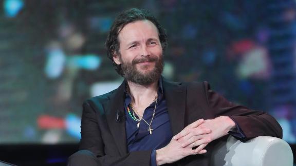  8 gennaio 2010: esce Baciami ancora di Jovanotti