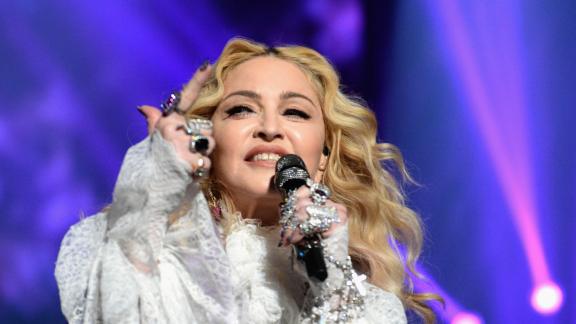 Madonna prepara una sorpresa ai suoi fan