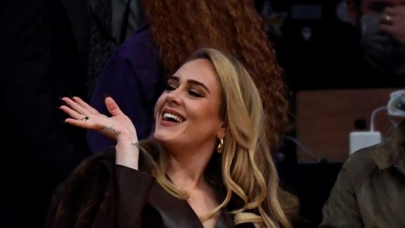 Un' Adele da capogiro!