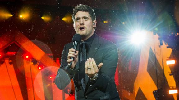 Michael Bublé lancia il video di Higher dallo spazio!