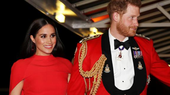 Harry sempre più solo. Si dice a causa di un ambizioso piano di Meghan