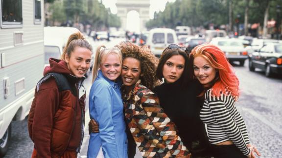 Spice Girls: i dolcissimi auguri di compleanno delle colleghe a Victoria Beckham