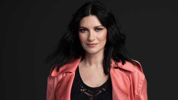 Laura Pausini: il meraviglioso duetto a sorpresa con Biagio Antonacci. Il video