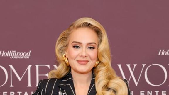 Adele ha una bella e una brutta notizia per i suoi fan