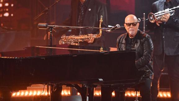 Billy Joel esegue ai Grammy la sua nuova canzone: il video