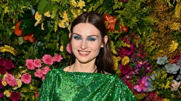 Sophie Ellis-Bextor esegue Murder On The Dancefloor ai BAFTA. Il video