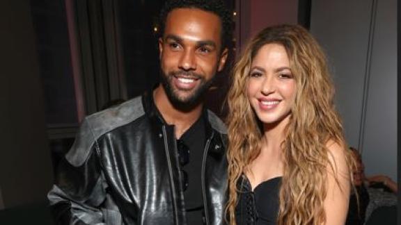 Shakira ha un nuovo amore. Tra le preoccupazioni dei suoi amici