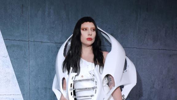 Lady Gaga annuncia che la sua nuova musica  non assomiglia a nulla fatto prima 