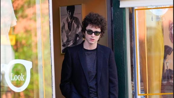 Timothée Chalamet sul set del film dedicato a Dylan: il video