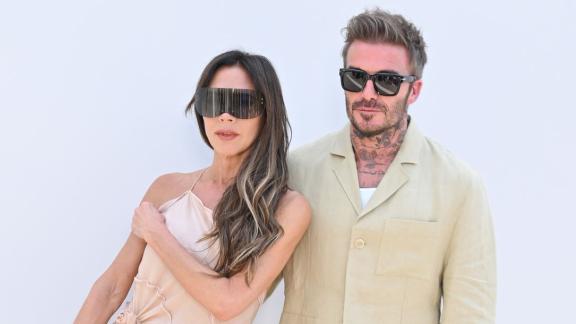 David e Victoria Beckham scelgono la Sardegna: le foto