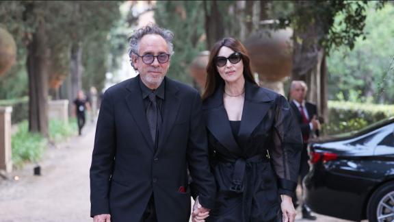 Monica Bellucci parla di Tim Burton e gli dedica il Globo d'oro