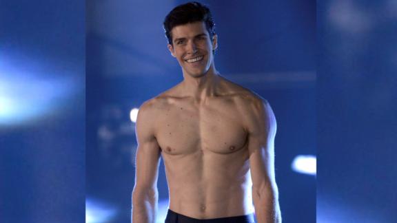 Roberto Bolle: il bellissimo video delle vacanze in Costiera Amalfitana