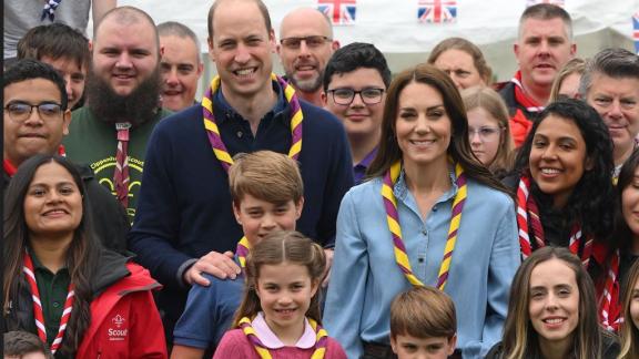 Kate Middleton di ritorno: gioca felice con i figli nel week end