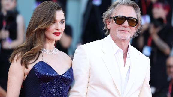 Daniel Craig come non si era mai visto: le foto