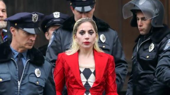 Lady Gaga canta Get Happy nella nuova clip  di Joker: Folie à Deux. Il video