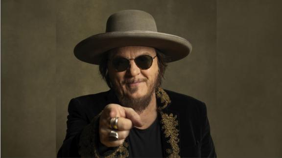 Zucchero festeggia il compleanno con il singolo Amor che muovi il sole