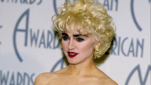 Madonna: ecco come nacque la sua relazione con Tupac