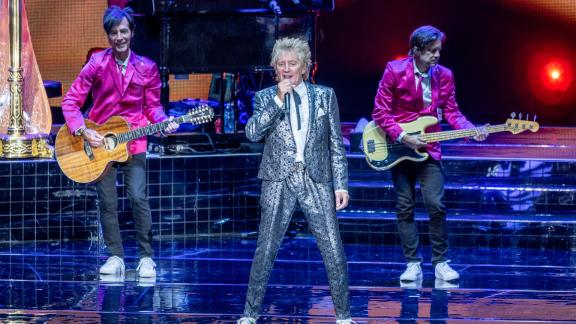 Rod Stewart dice addio a un suo amato tesoro