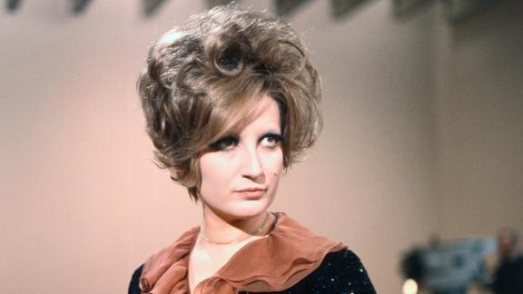 Mina: il nuovo album è Gassa d'amante. Le prime immagini