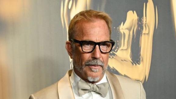 Kevin Costner: la bellissima foto con i figli