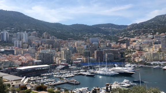 La Dante Monaco presenta la conferenza L’importanza del Mare Nostrum nella prospettiva del futuro del nostro pianeta tra storia e intelligenza artificiale