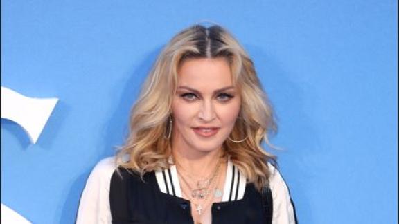 Madonna incredibilmente giovane in una nuova foto: le immagini