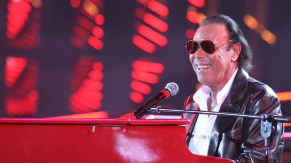 Festival di Sanremo 2025: Antonello Venditti riceverà il premio alla carriera