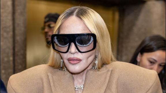 Madonna presenta il nuovo album con l'aiuto di 3 dei suoi figli