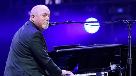 Billy Joel posticipa il tour per problemi di salute