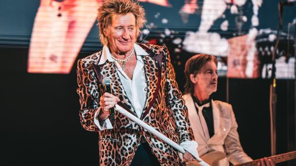 Rod Stewart: la speciale esibizione di "Forever Young"